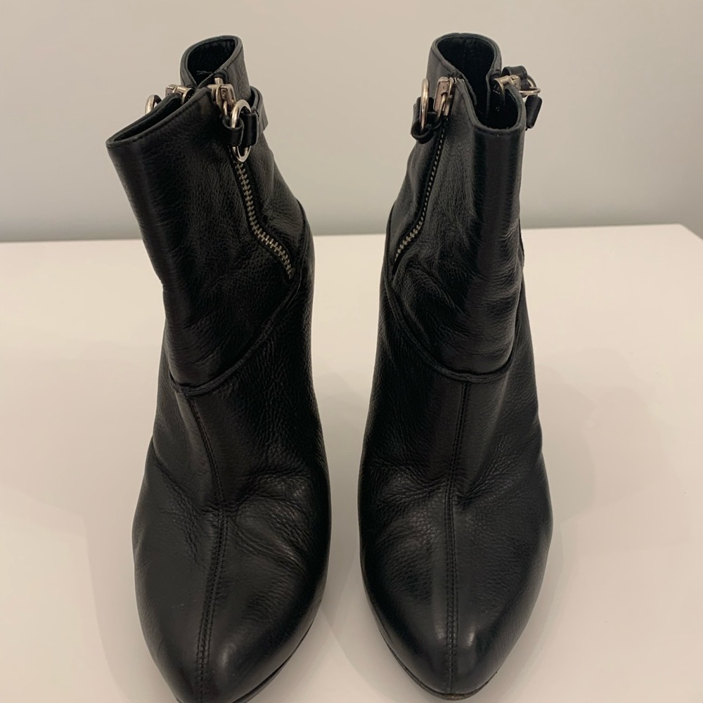 Giuseppe Zanotti Black Leather Ankle Boot- warned